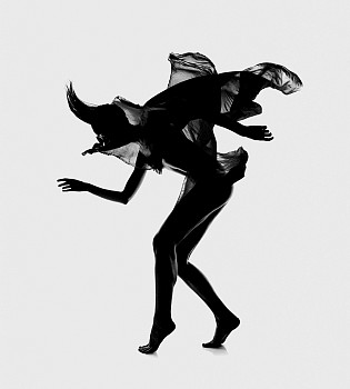 Flora Borsi -&nbsp;Des Monstres I available in 3 sizes